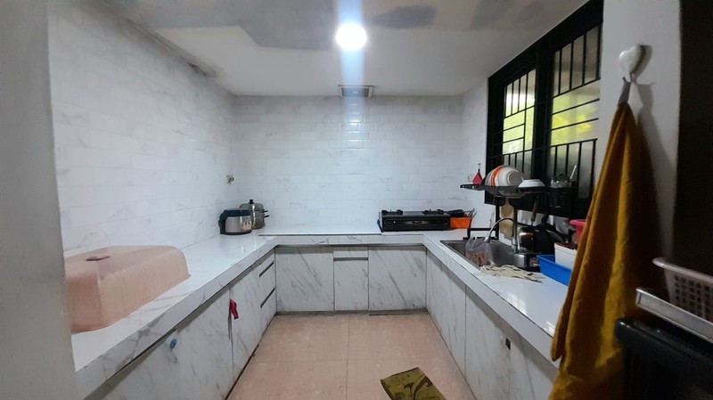 Rumah Hitung Tanah Area Cipete