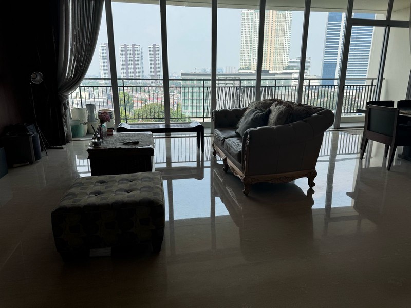 Rumah Hitung Tanah Area Cipete