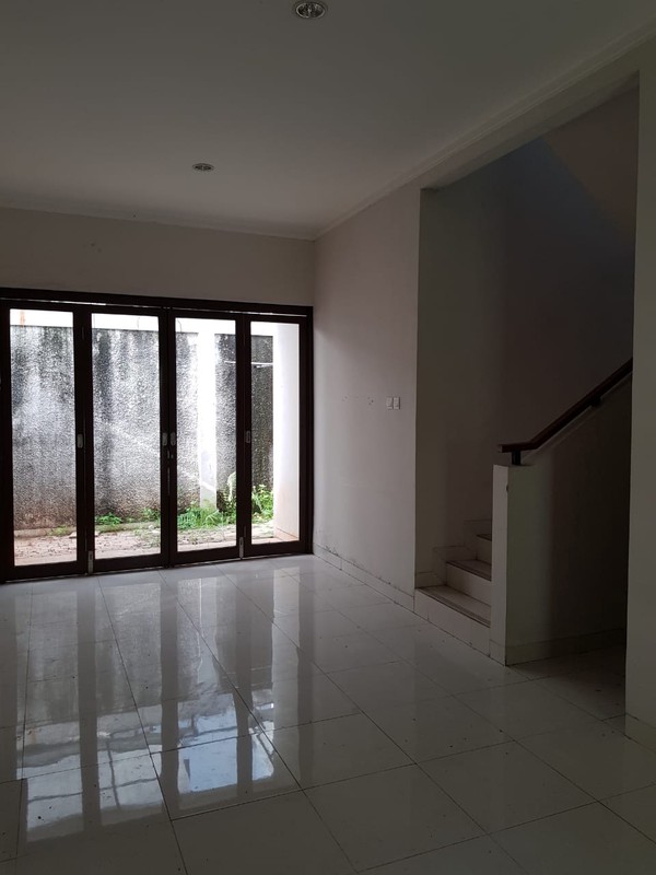 Disewakan Rumah Siap Huni, Hunian Nyaman dan Asri @Discovery Cielo, Bintaro.