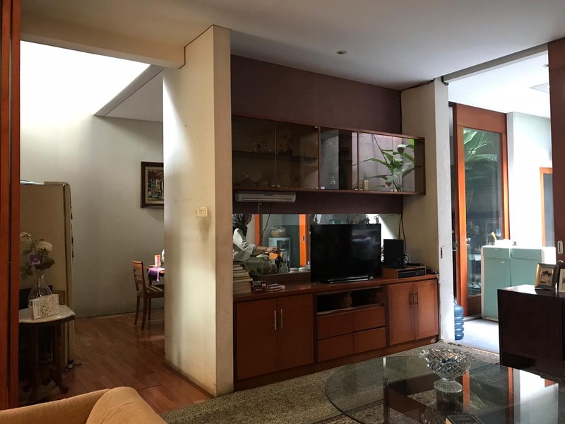 Rumah Siap Huni, Halaman Luas dan Hunian Nyaman @Puri Bintaro