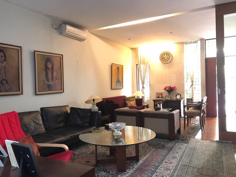 Rumah Siap Huni, Halaman Luas dan Hunian Nyaman @Puri Bintaro