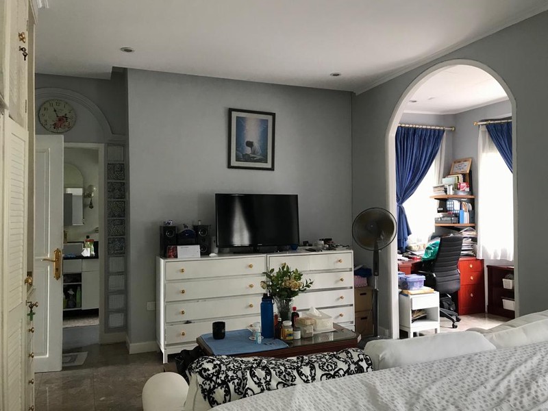 Rumah MEWAH, Halaman Luas, dan Hunian Asri @Bintaro