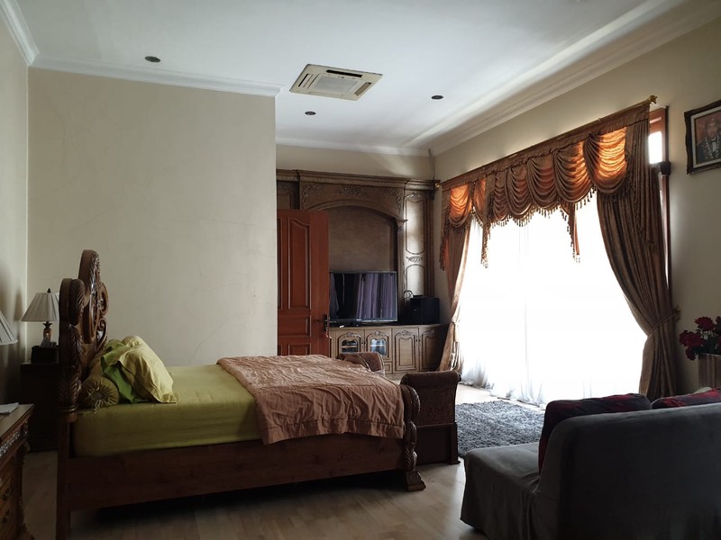 Rumah MEWAH, Siap Huni, dan Lokasi Strategis @Dharmawangsa, Kebayoran Baru