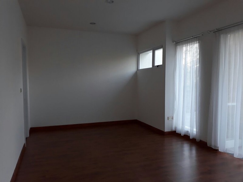 Rumah Siap Huni, Fasilitas Cluster Lengkap, dan Hunian Nyaman @River Valley, Lebak Bulus