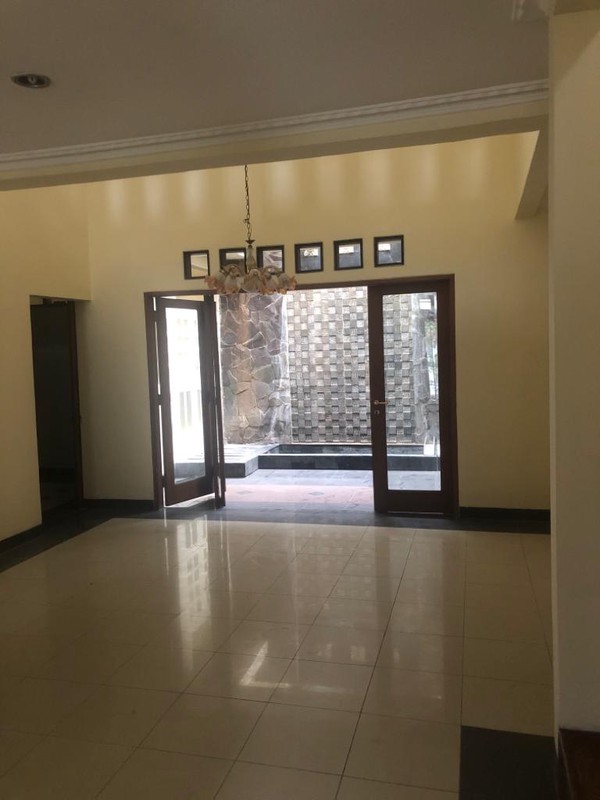 Rumah Siap Huni, Hunian Nyaman dan Asri @Mertilang, Bintaro