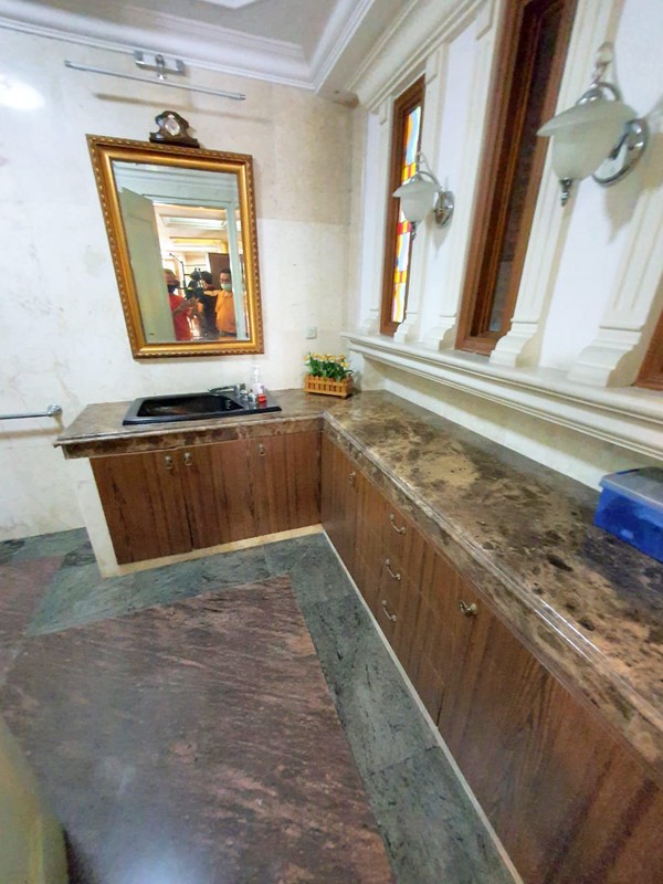 Rumah MEWAH, Interior Elegan, dan Hunian Nyaman @Tanah Kusir, Arteri Pondok Indah