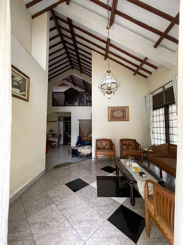 Rumah Lokasi Strategis Dekat Bintaro Jaya @Komp Jurangmangu Permai