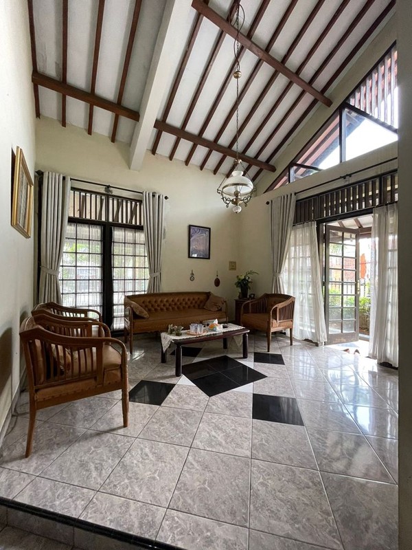 Rumah Lokasi Strategis Dekat Bintaro Jaya @Komp Jurangmangu Permai