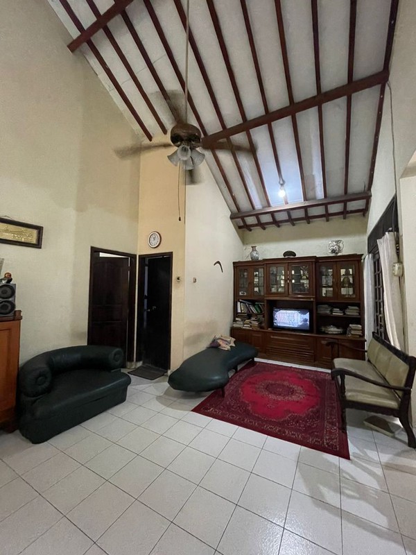 Rumah Lokasi Strategis Dekat Bintaro Jaya @Komp Jurangmangu Permai