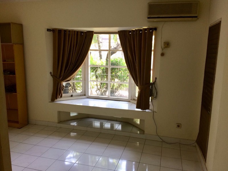 Rumah HOOK dan Siap Huni @Cimandiri, Bintaro