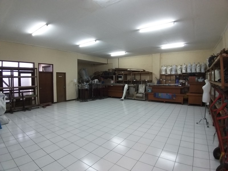 Ruko tengah kota dekat Alun Alun