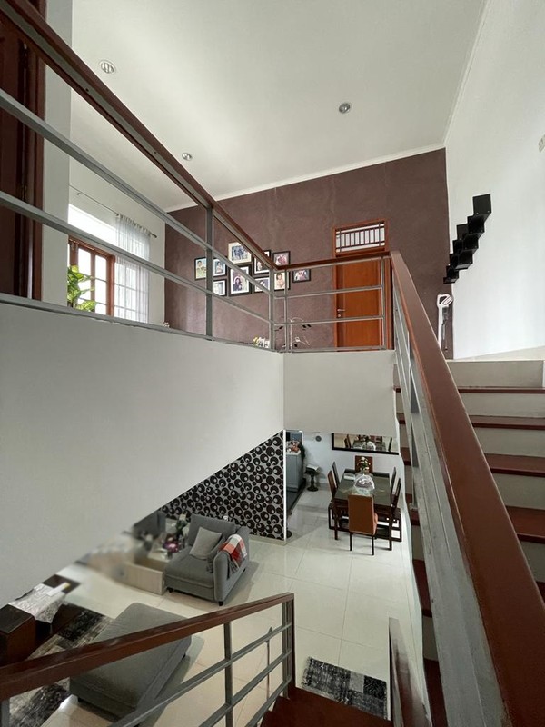 Rumah MEWAH, Design Luas dan Hunian Nyaman @Mandar, Bintaro