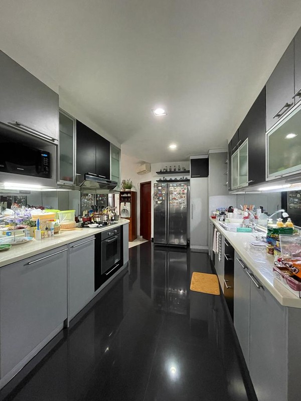 Rumah MEWAH, Design Luas dan Hunian Nyaman @Mandar, Bintaro