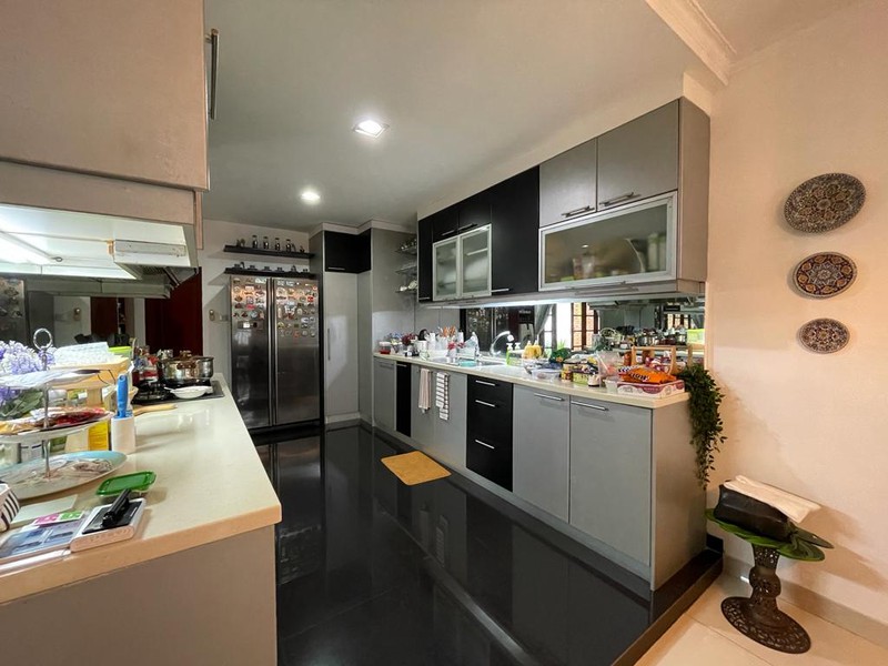 Rumah MEWAH, Design Luas dan Hunian Nyaman @Mandar, Bintaro