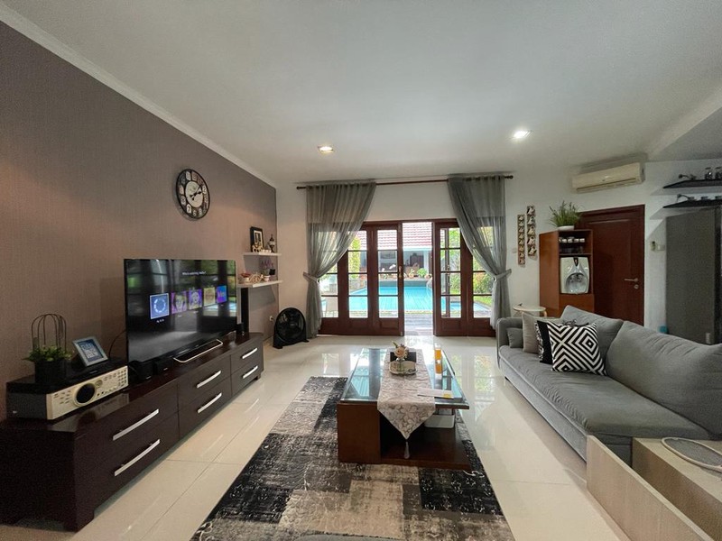 Rumah MEWAH, Design Luas dan Hunian Nyaman @Mandar, Bintaro