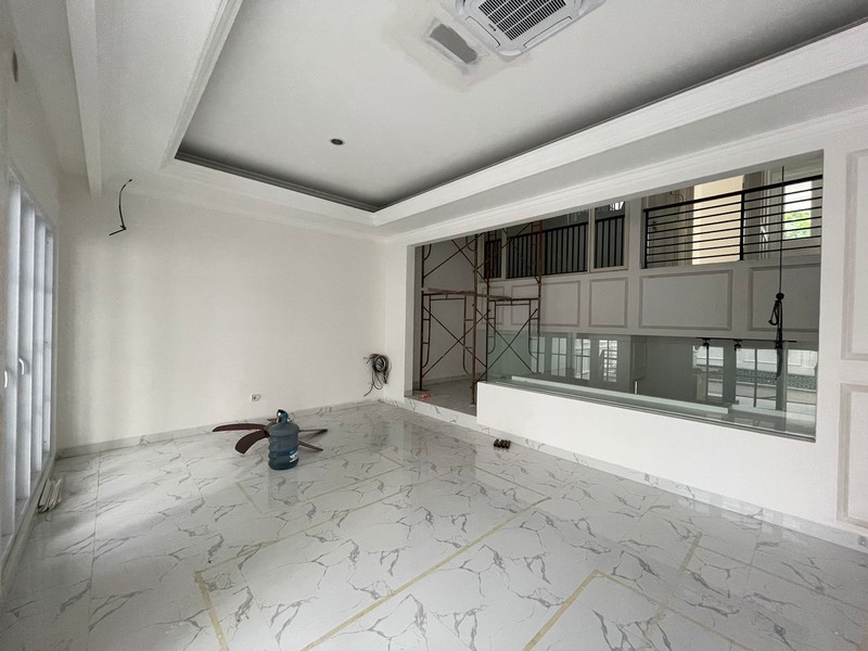 Rumah MEWAH Siap Huni dan Hunian Nyaman @Kebayoran Village