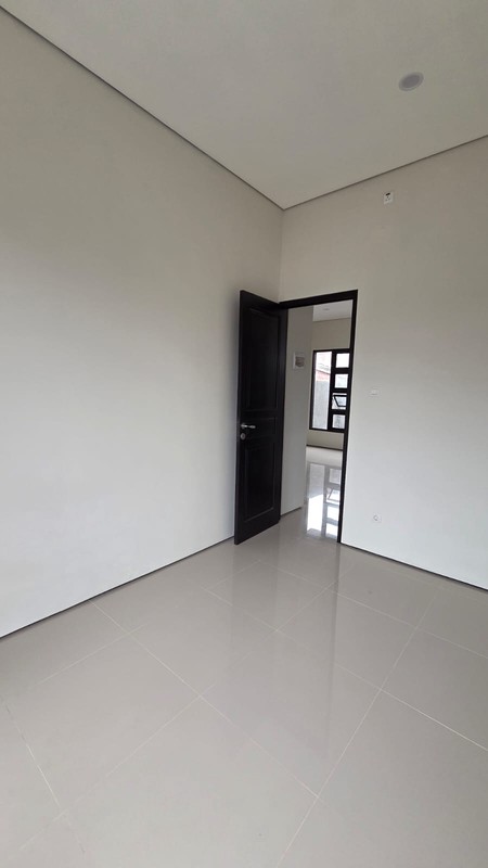 Brand New!! Rumah Cantik 2 Lantai dengan Desain Modern Siap Huni Lokasi Strategis @Bintaro, Sektor 5
