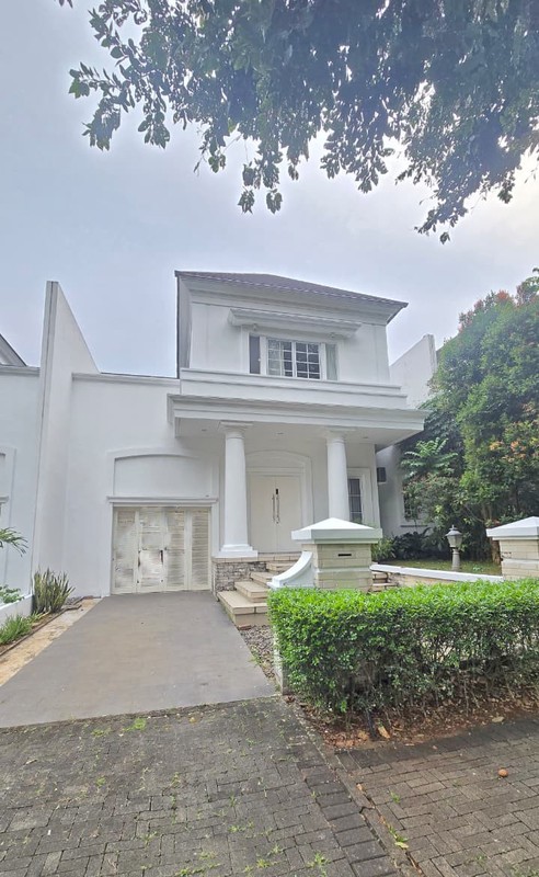 For rent open space house semi furnish at De Park De Maja BSD CITY