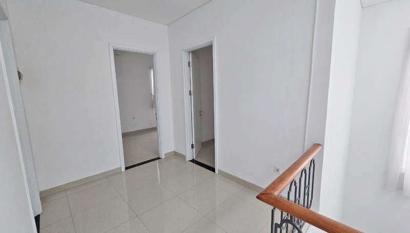 For rent open space house semi furnish at De Park De Maja BSD CITY