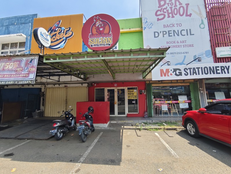 Ruko Canadian di Kota Wisata