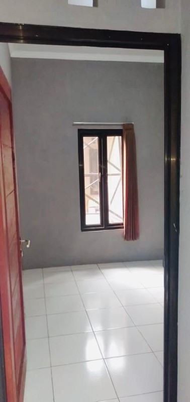 Dijual Rumah Lokasi Strategis ada 7 Pintu Kontrakan di Dalamnya dengan 1 KT 1 KM Sertifikat SHM