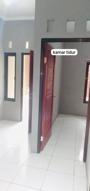 Dijual Rumah Lokasi Strategis ada 7 Pintu Kontrakan di Dalamnya dengan 1 KT 1 KM Sertifikat SHM