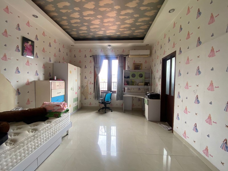 Rumah Posisi Hoek Siap Huni, Cocok untuk Investasi Jangka Panjang