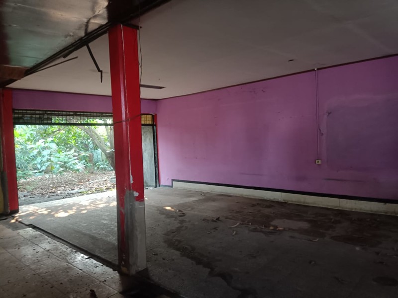 Ruang Usaha Siap Pakai LT 450 m2 LB 466 m2 dan Lokasi Strategis @Pondok Jagung, Tangerang Selatan
