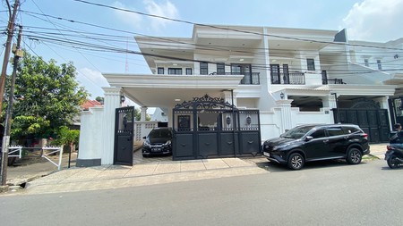 Rumah mewah Brand new dijual di Joglo-Jakarta Barat