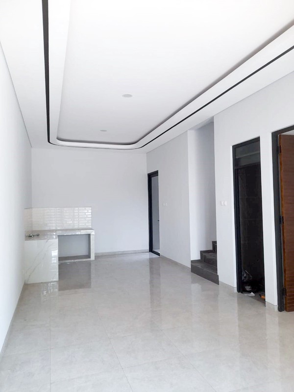Rumah Baru Gress !!! di Manyar Tirtoyoso Utara Surabaya Timur, Minimalis, 2 Lantai... SUDAH READY BURUANN !!!