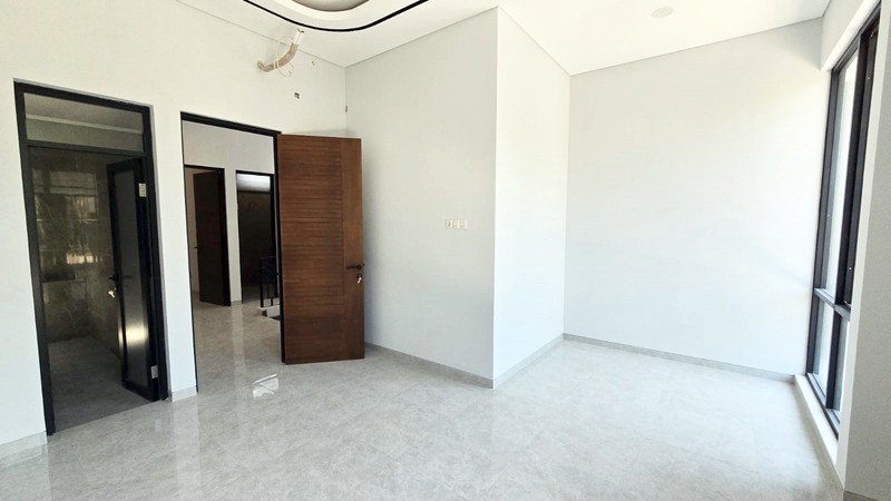Rumah Baru Gress !!! di Manyar Tirtoyoso Utara Surabaya Timur, Minimalis, 2 Lantai... SUDAH READY BURUANN !!!