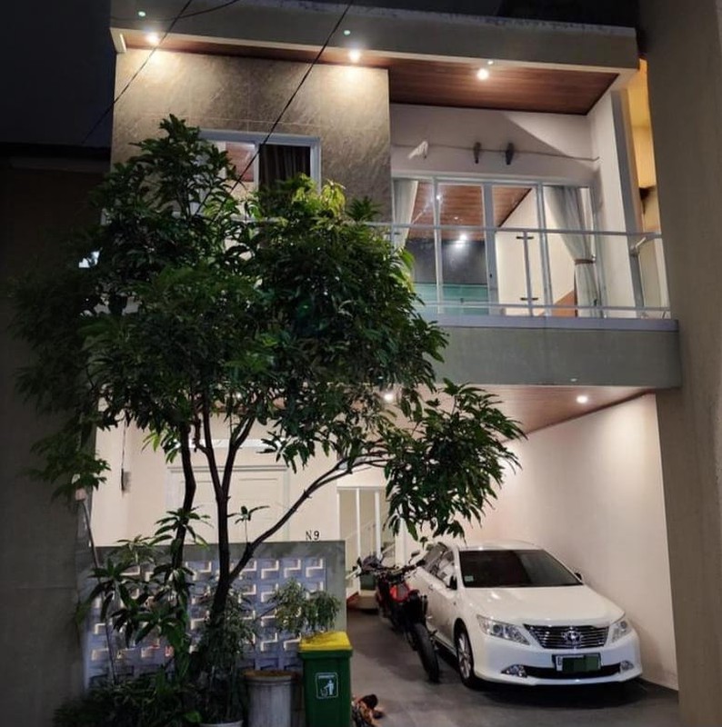 Rumah Baru. Bagus, Minimalis. Strategis dekat pintu Tol di Krukut ,Depok