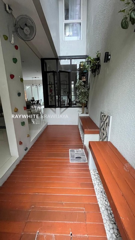 Rumah Modern Minimalis Area Serenia Hills - Cluster Titan