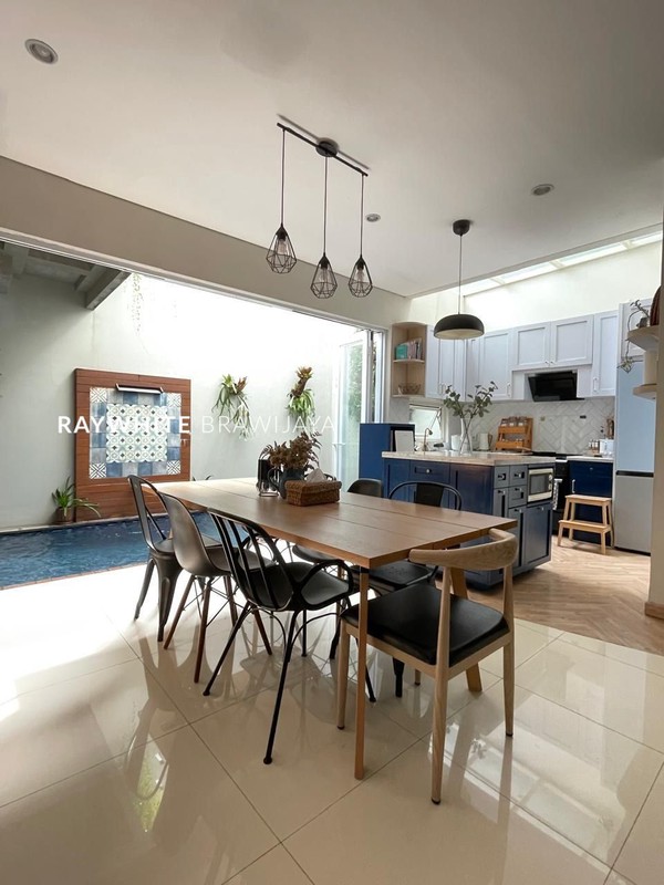 Rumah Modern Minimalis Area Serenia Hills - Cluster Titan