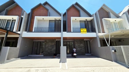Rumah Baru Gress !!! di Manyar Tirtoyoso Utara Surabaya Timur, Minimalis, 2 Lantai... READY 2 UNIT BURUANN !!!