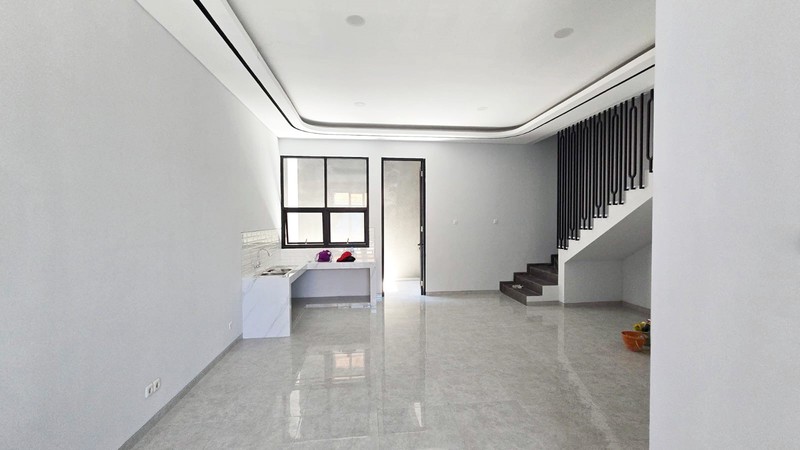 Rumah Baru Gress !!! di Manyar Tirtoyoso Utara Surabaya Timur, Minimalis, 2 Lantai... READY 2 UNIT BURUANN !!!