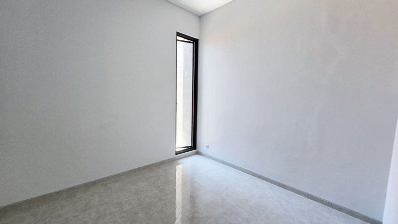 Rumah Baru Gress !!! di Manyar Tirtoyoso Utara Surabaya Timur, Minimalis, 2 Lantai... READY 2 UNIT BURUANN !!!