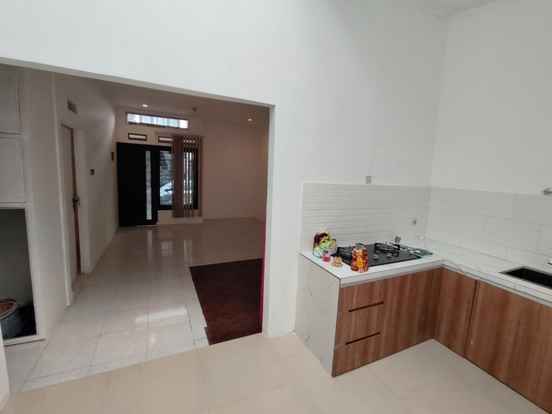 Dijual cepat rumah cantik di Sawangan Hill 1