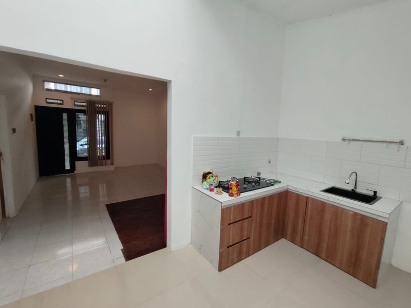 Dijual cepat rumah cantik di Sawangan Hill 1