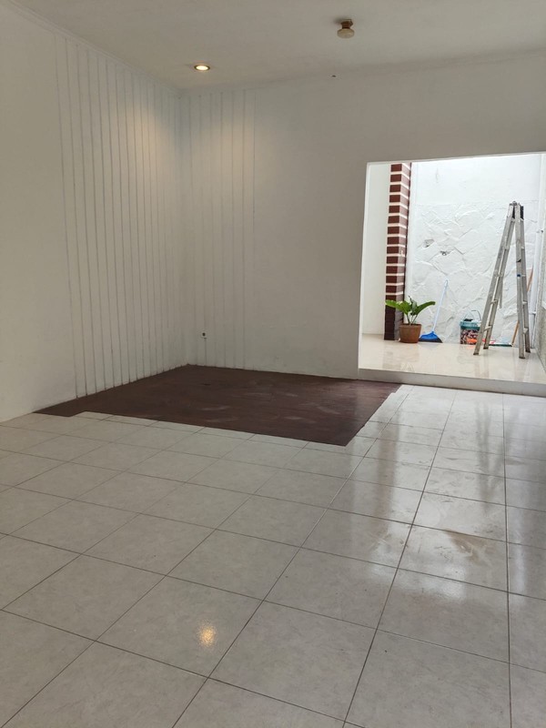 Dijual cepat rumah cantik di Sawangan Hill 1