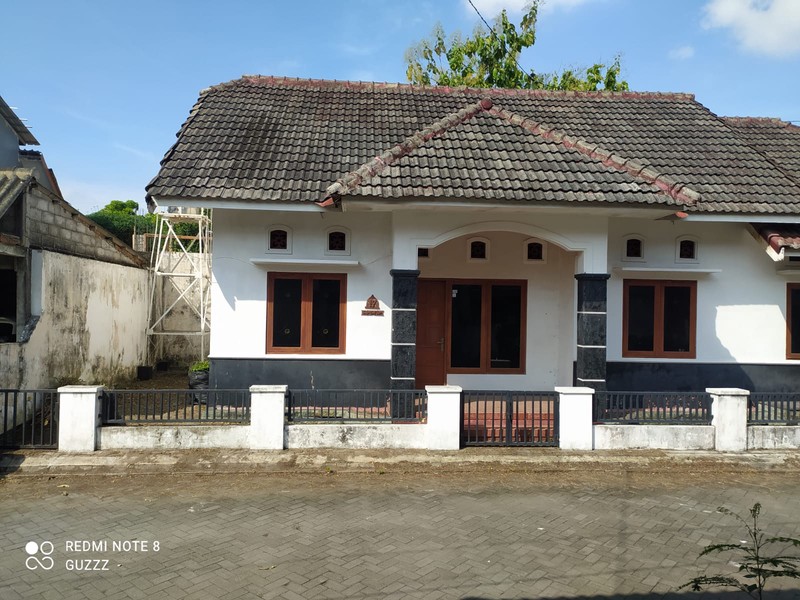 Rumah Tinggal Di Perumahan Dekat Transmart, Maguwohaejo, Depok, Sleman