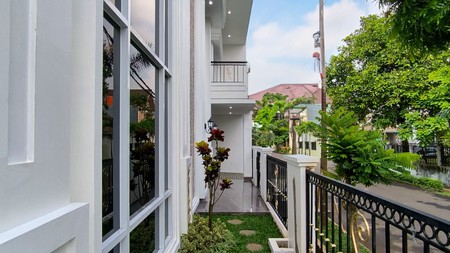 Rumah Besar,mewah,dalam cluster,securty 24 jam di Bintaro Jaya 9