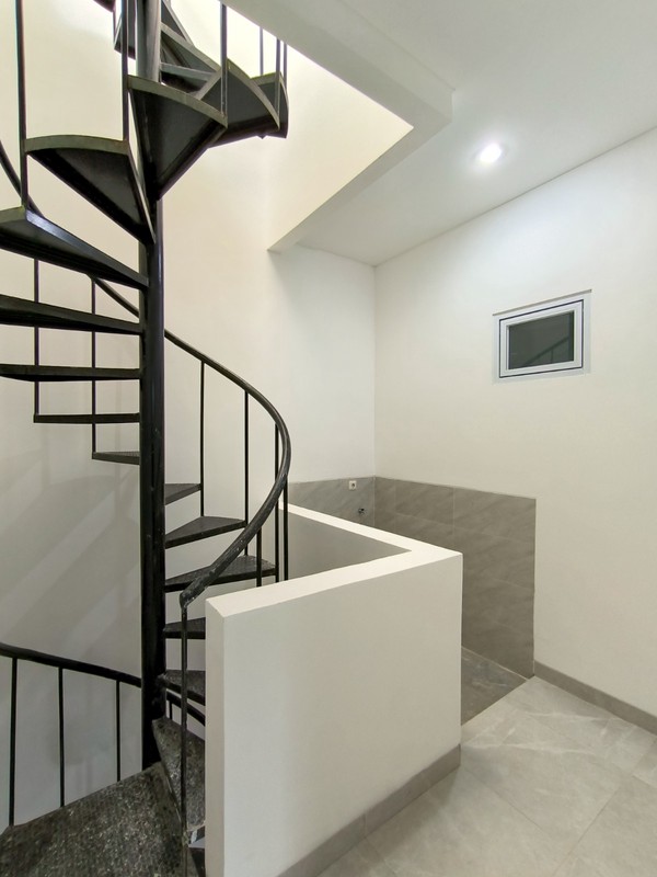 Rumah Besar,mewah,dalam cluster,securty 24 jam di Bintaro Jaya 9