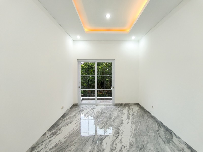 Rumah Besar,mewah,dalam cluster,securty 24 jam di Bintaro Jaya 9