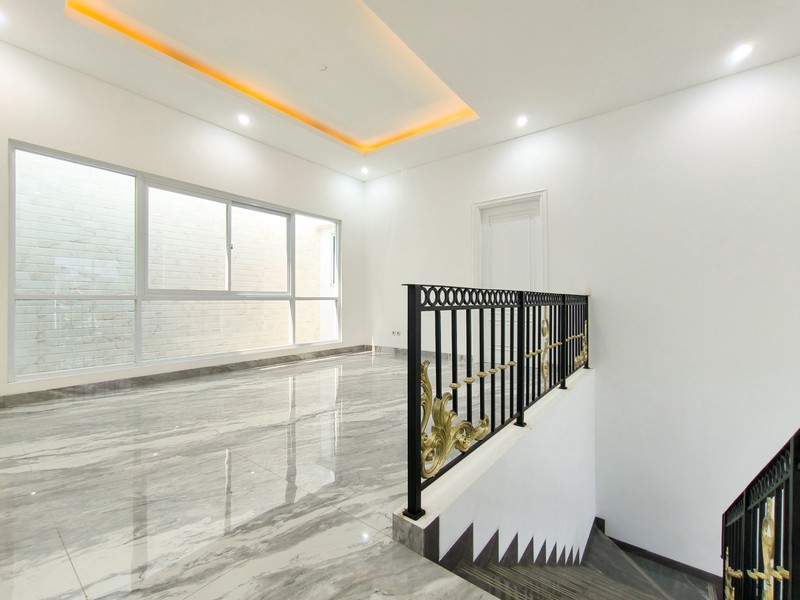 Rumah Besar,mewah,dalam cluster,securty 24 jam di Bintaro Jaya 9
