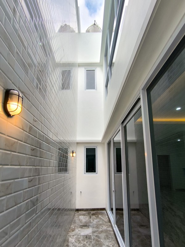 Rumah Besar,mewah,dalam cluster,securty 24 jam di Bintaro Jaya 9