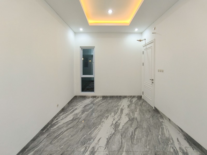 Rumah Besar,mewah,dalam cluster,securty 24 jam di Bintaro Jaya 9