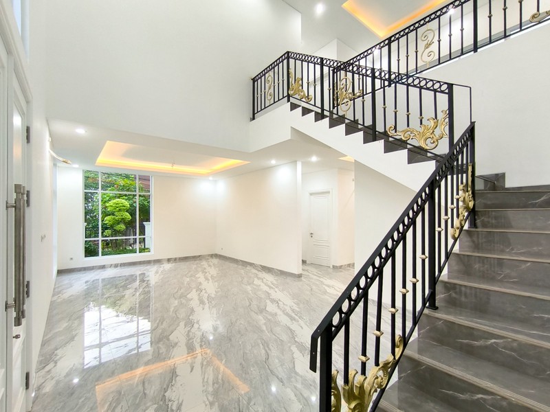Rumah Besar,mewah,dalam cluster,securty 24 jam di Bintaro Jaya 9