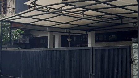 Rumah LT 208m2 di Lokasi Strategis Dekat Senopati Kebayoran Baru, Jakarta