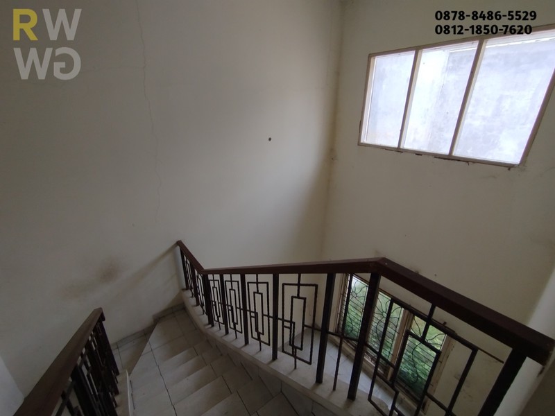 Dijual Rumah di Grand Wisata - Arsitektur Klasik, Lokasi Terbaik & Harga Menarik